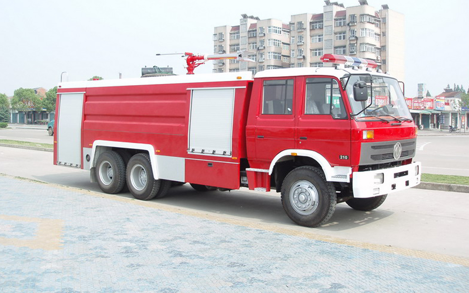 東風(fēng)消防車(chē)